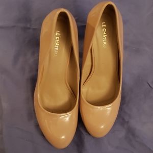 Almond toe platform pumps